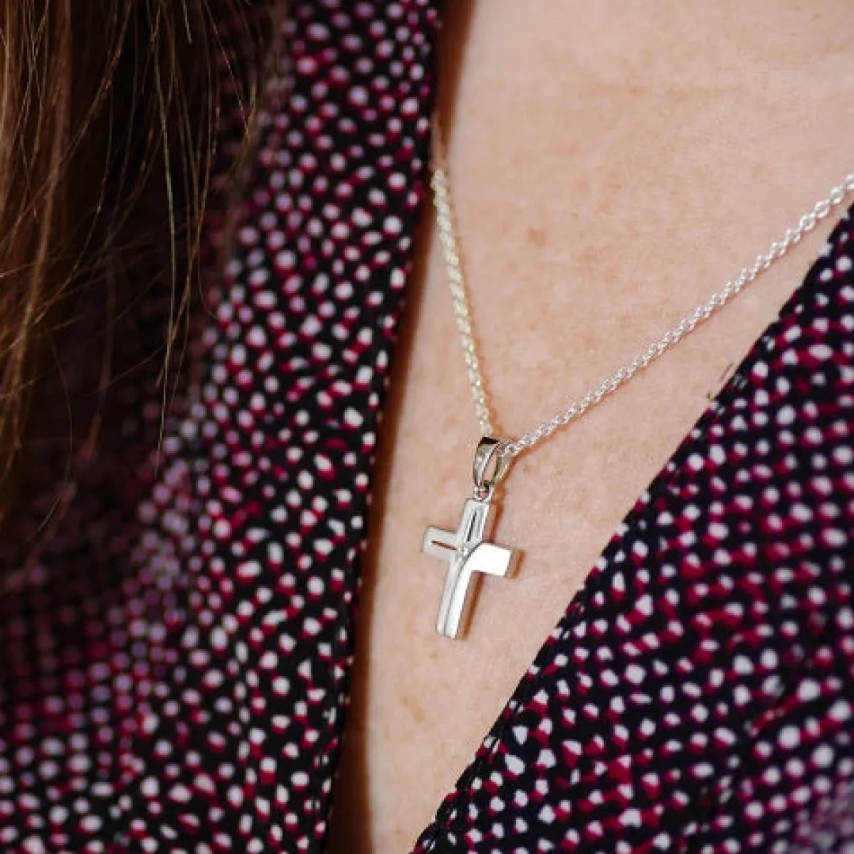 Schmuckladen AMOONIC Kreuz Kette "Aurora" Kreuzanhänger mit Zirkonia Stein - Kinder^ Konfirmation|Schmuck