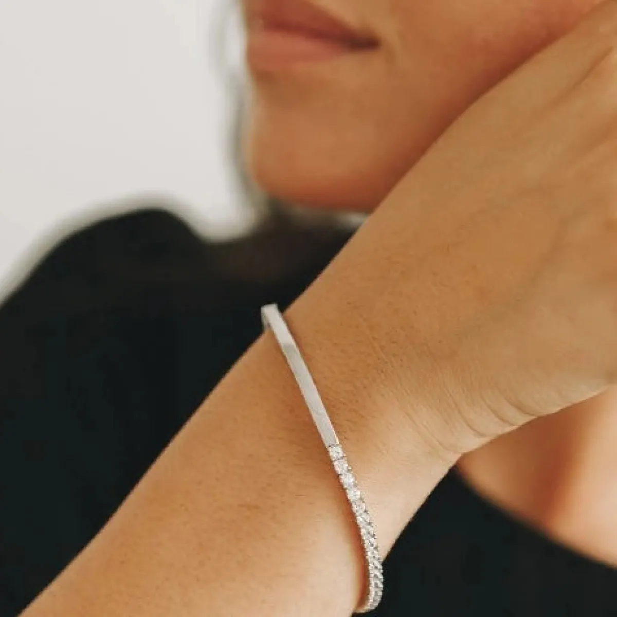 Schmuckladen AMOONIC Tennisarmband "Serena" mit Zirkonia - gravierbares Identarmban^ Armbänder Mit Gravur|Armbänder Mit Gravur