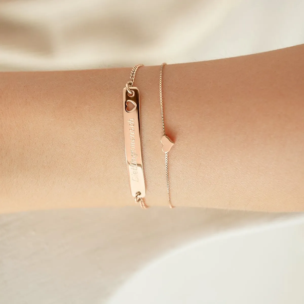 Schmuckladen Armband mit Gravurplatte "Herz" individuell gravierbar^ Weihnachten|Schmuck